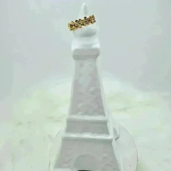 Coquette Style 18k Gold Plated Stainless Steel Cuff Ring with Shining Zirconia - Picture 3 of 5